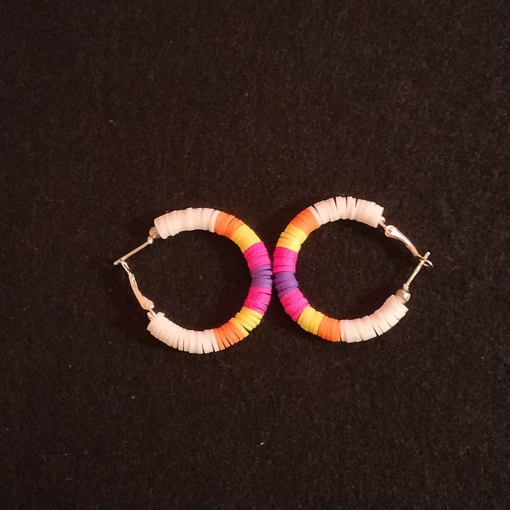 Earrings - Picture 4 of 5